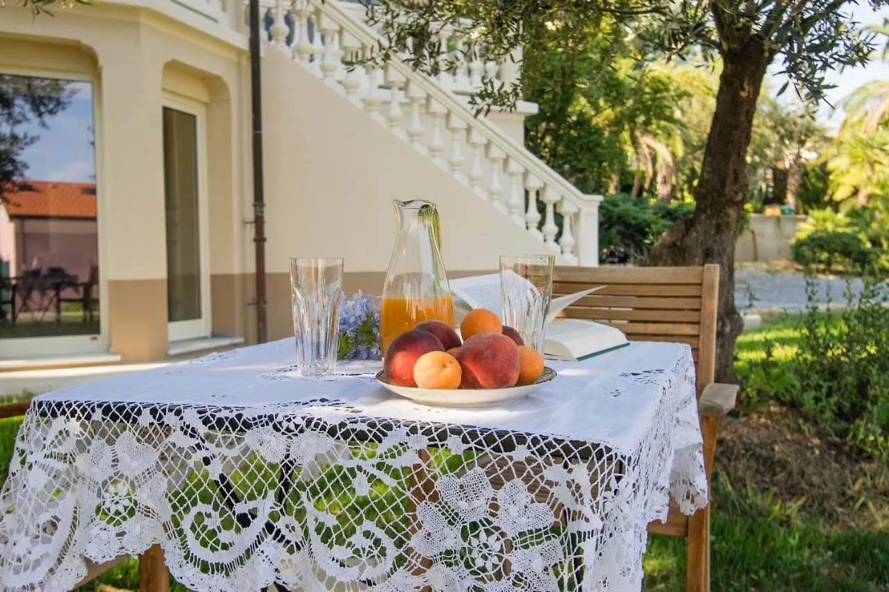 Bb Ca De Ma Bed & Breakfast Pietra Ligure