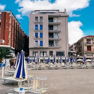 2* Hotel Maremola
